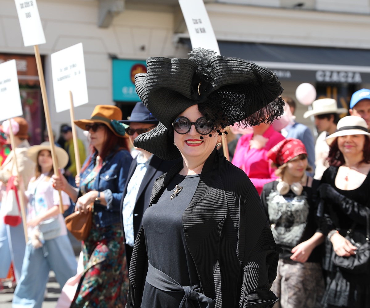 Hat Walk
