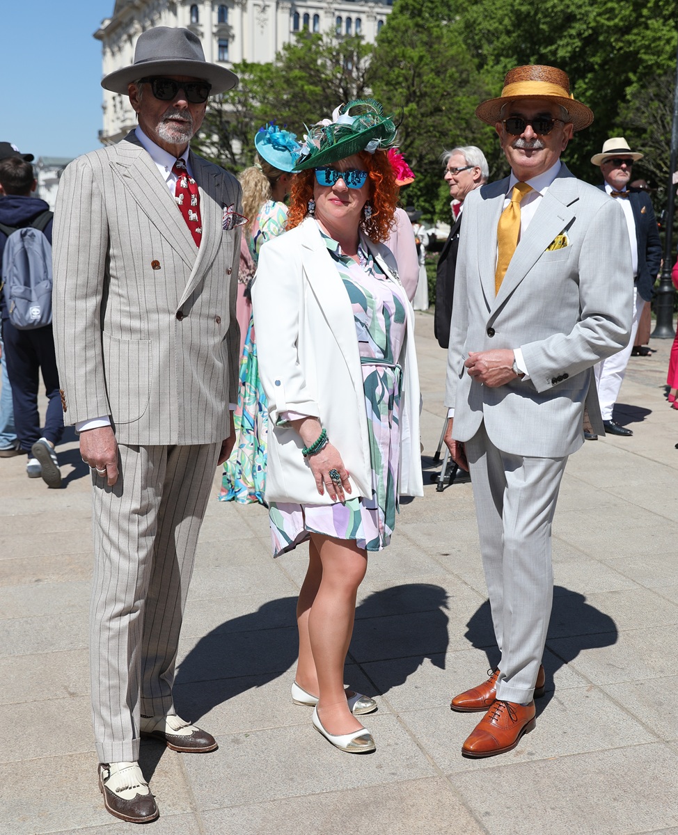 Hat Walk